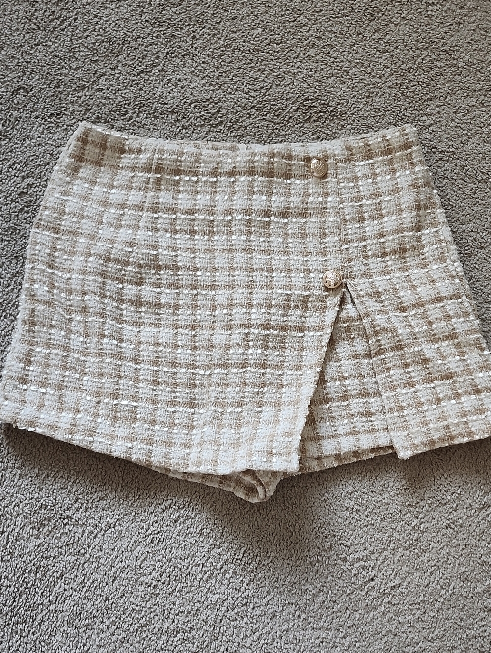 SHEIN Cream and Tan Tweed Skort Shorts